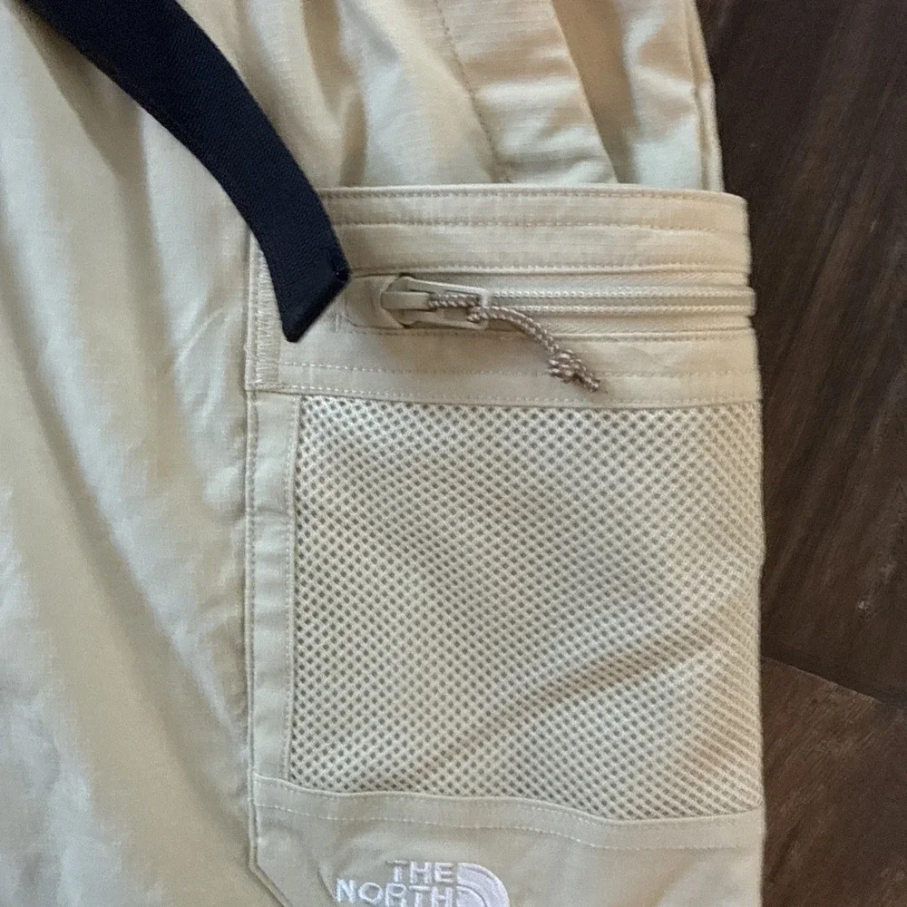 The North Face Class V Pathfinder Belted Hiking Shorts Men M 7